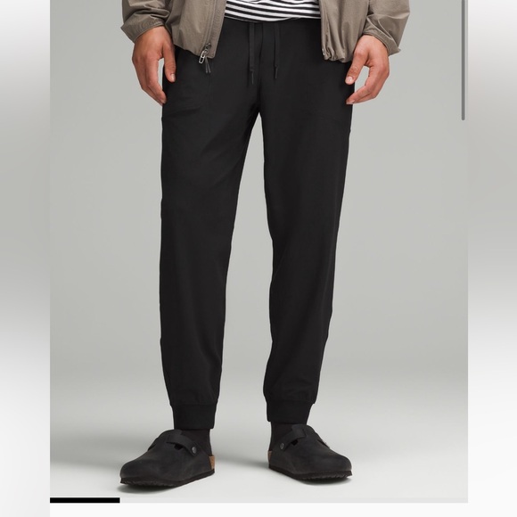 Lululemon ABC Jogger (Black & Obsidian) - Picture 3 of 4